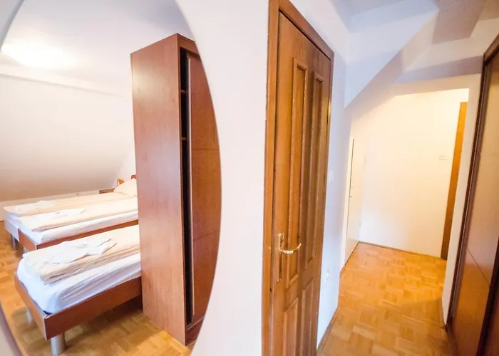 Skafar Hiša za goste